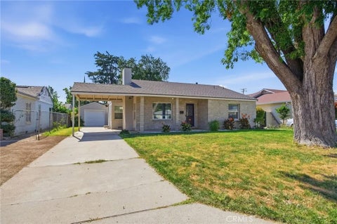 Photo of 337 Camellia WAY, Modesto, CA 95354 (MLS # MC26100205)