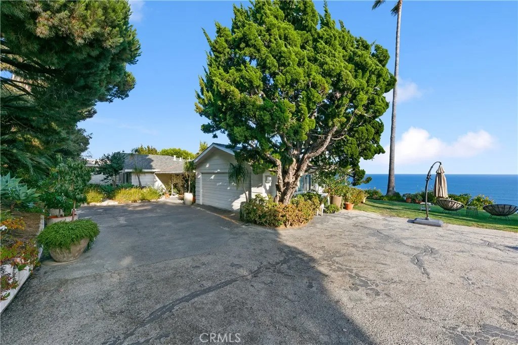 3662 Sweetwater Canyon Drive