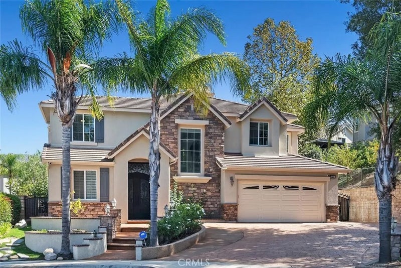 5290 Holly Oak Court