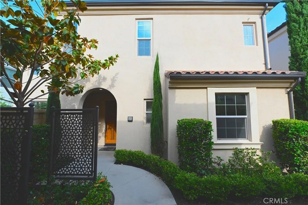 Photo of 105 Holly Spgs, Irvine, CA 92618 (MLS # OC26120284)