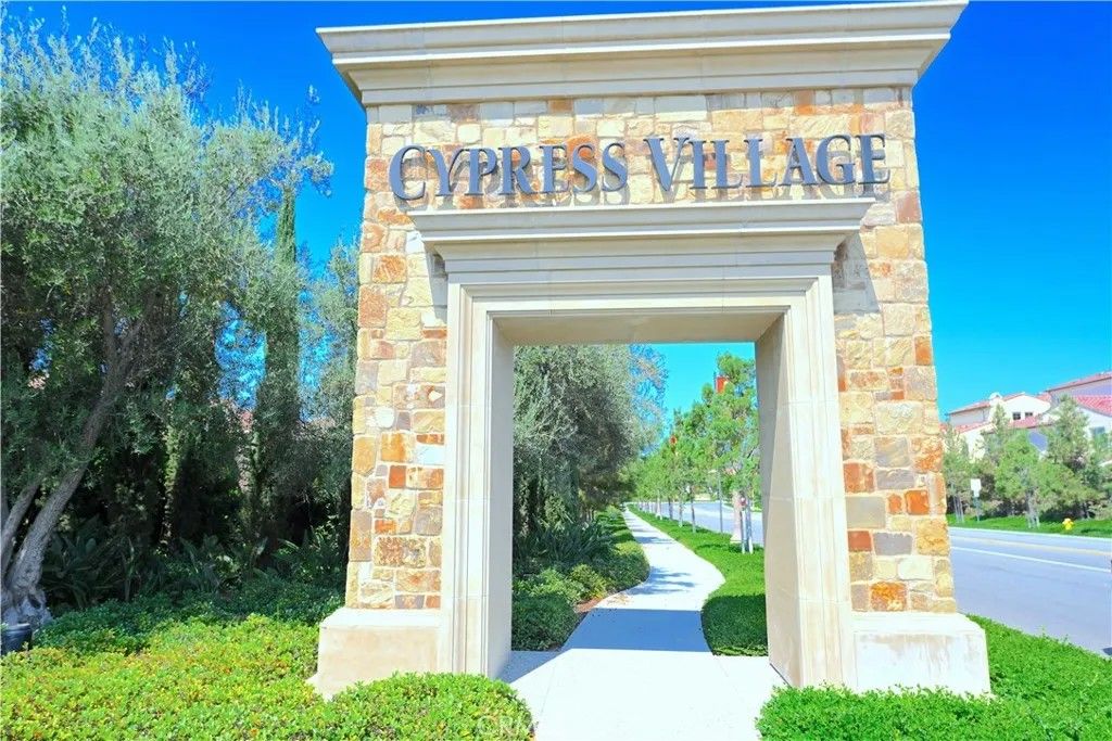 Photo of 105 Holly Spgs, Irvine, CA 92618 (MLS # OC26120284)