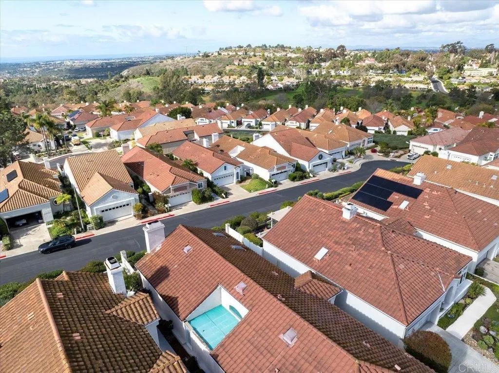 1219 Via San Jacinto