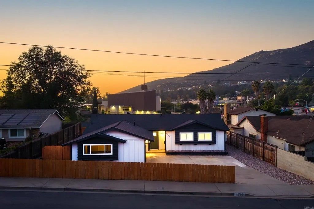 Photo of 6548 Bantam Lake Circle, San Diego, CA 92119 (MLS # PTP2600509)