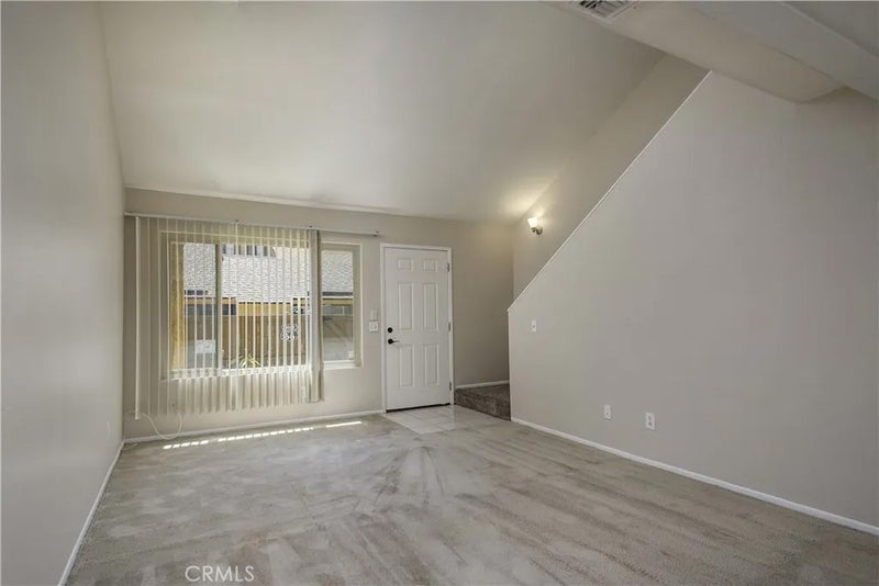 435 W 9th E1
