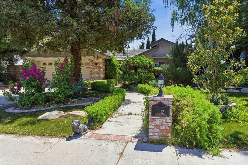 2512 Moffitt Way