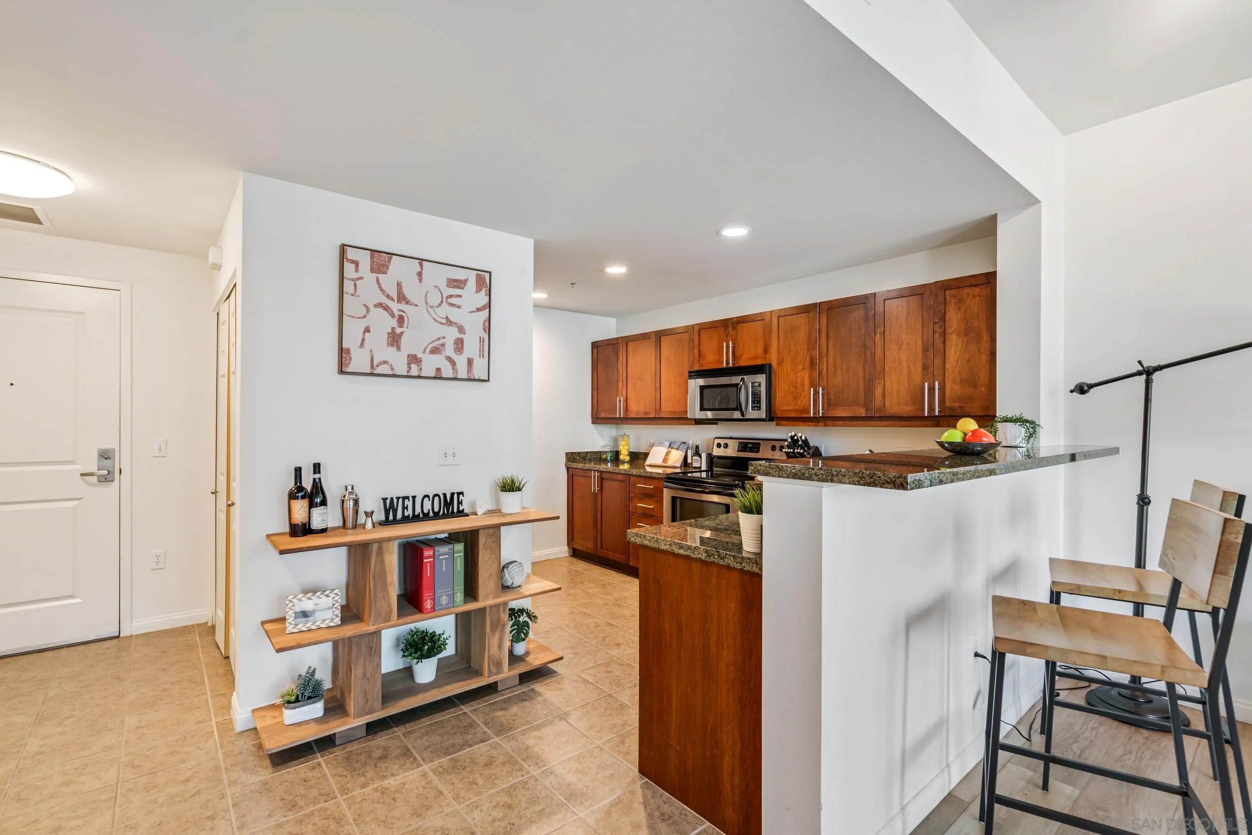 253 10Th Ave 329