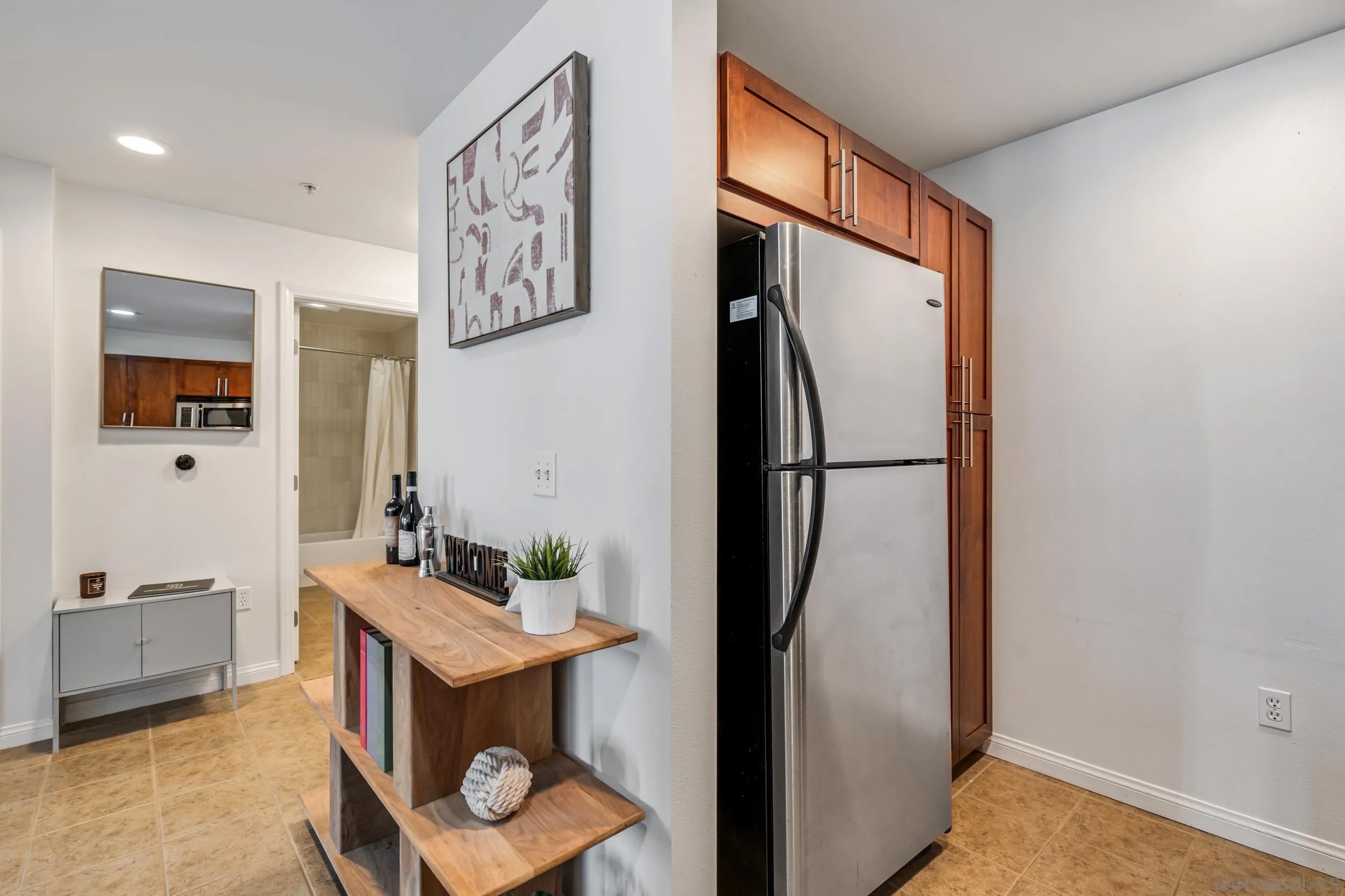 253 10Th Ave 329