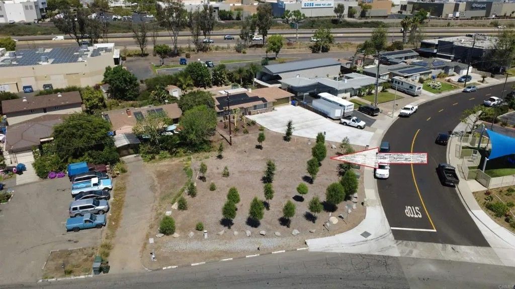 Photo of 2094 Thibodo Ct, Vista, CA 92081 (MLS # NDP2603331)