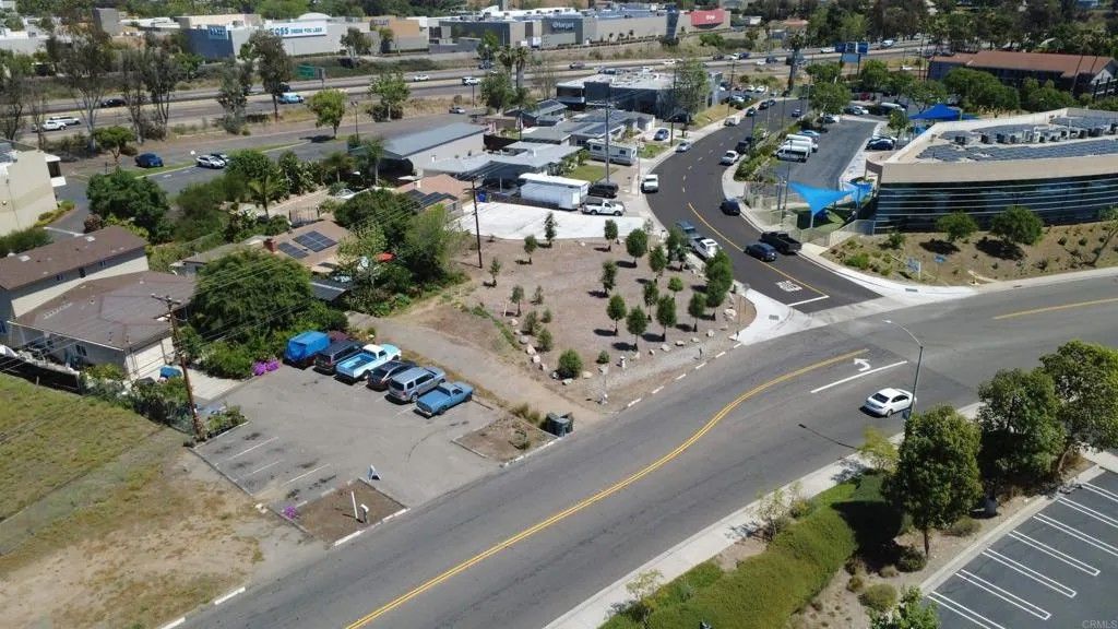 Photo of 2094 Thibodo Ct, Vista, CA 92081 (MLS # NDP2603331)