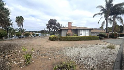 323 Hill Dr Vista CA 92083