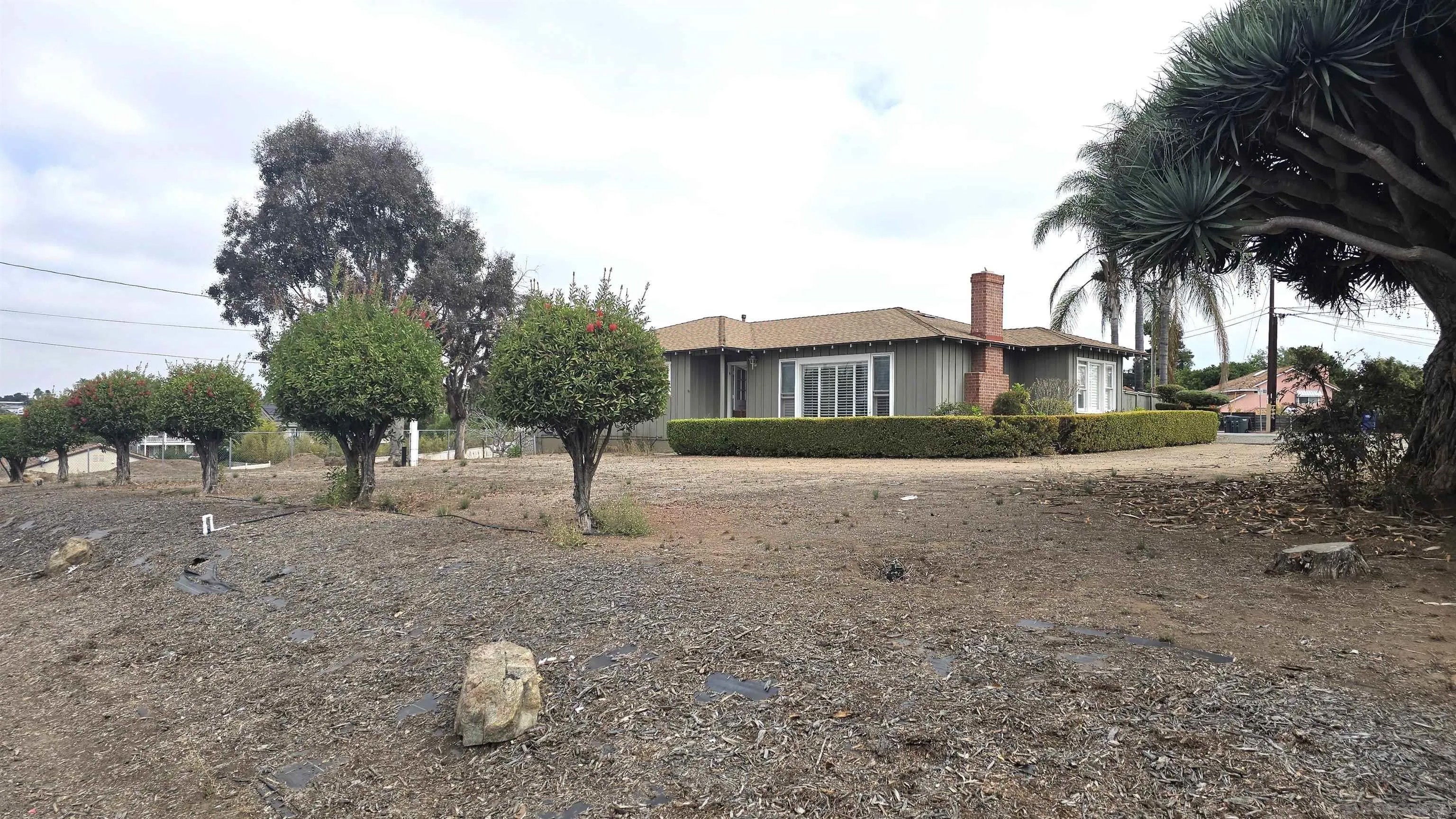 323 Hill Dr