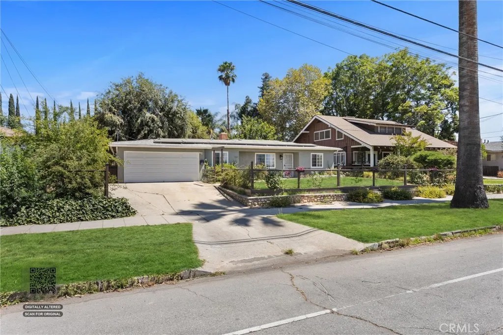 907 W Olive Avenue