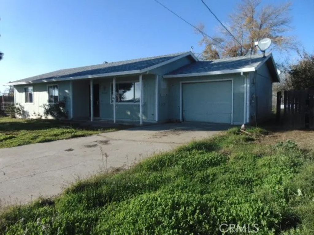 Photo of 21660 Sacramento Ave, Red Bluff, CA 96080 (MLS # SN25266766)