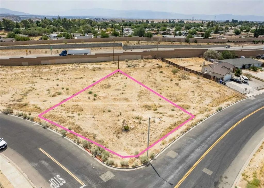 Photo of 16125 Tawney Ridge, Victorville, CA 92394 (MLS # FR26049729)