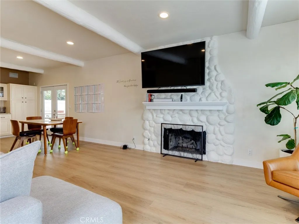 2703 Huntington Lane A
