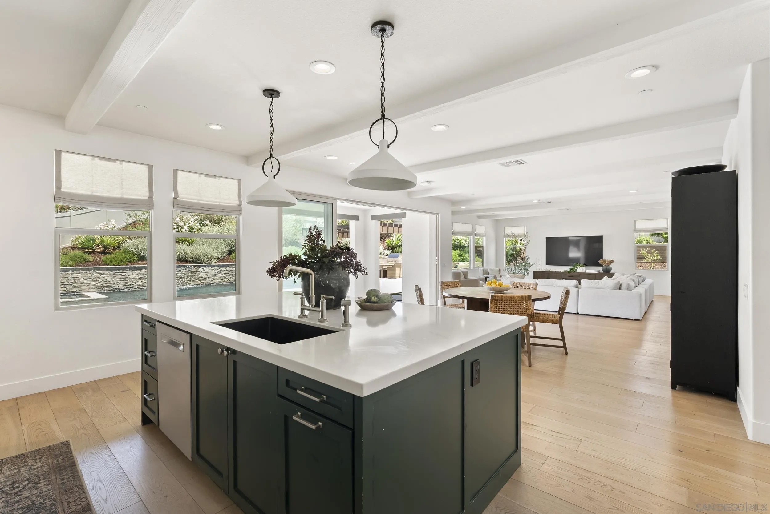 2984 Hayloft Pl