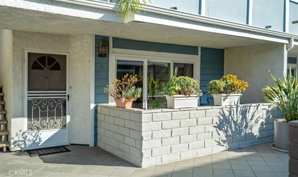 Photo of 18427 Vincennes St #5, Northridge, CA 91325 (MLS # PW25279674)