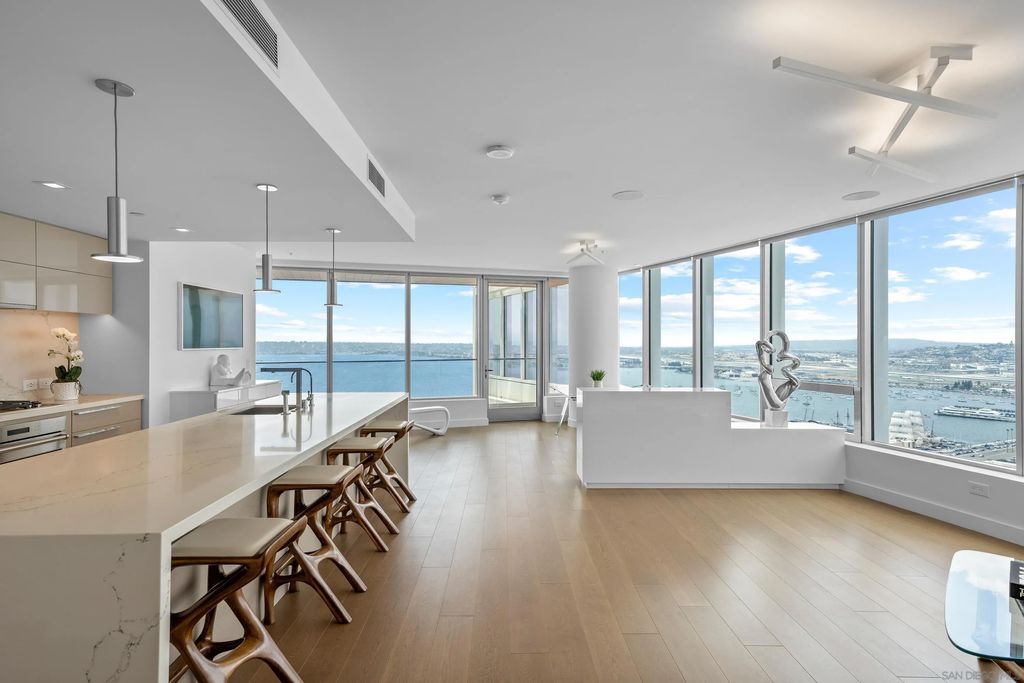 Photo of 888 W E Street #3301, San Diego, CA 92101 (MLS # 2601253)