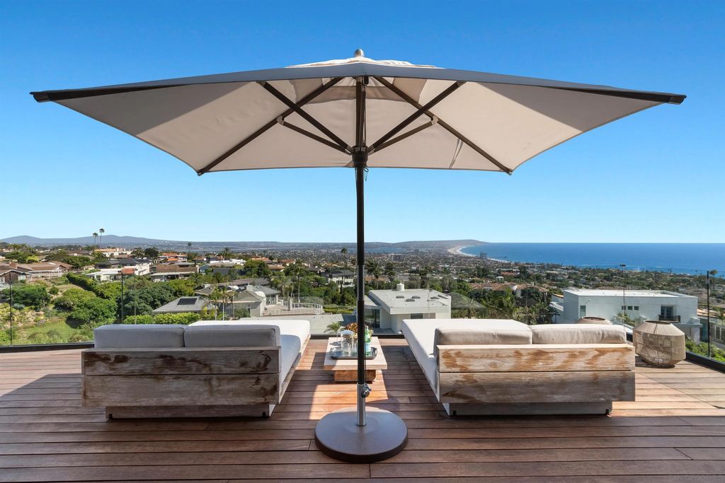 Photo of 5727 Baja Mar, La Jolla, CA 92037 (MLS # 260009345)