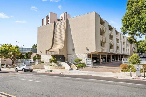 Tiny photo for 2510 Torrey Pines #415, La Jolla, CA 92037 (MLS # 250041891)