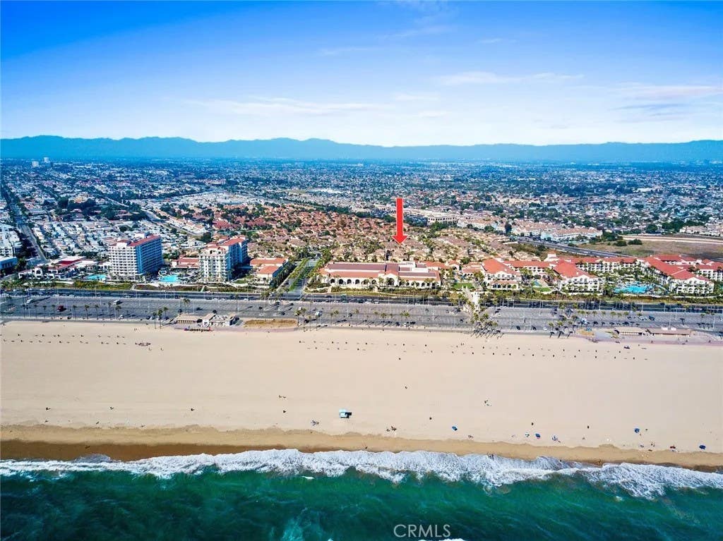 Photo of 21338 BALERMA Lane, Huntington Beach, CA 92648 (MLS # OC26157236)