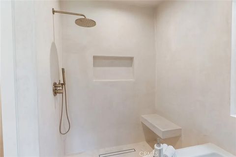 Tiny photo for 3924 Dublin Ave, Leimert Park, CA 90008 (MLS # SB25242976)