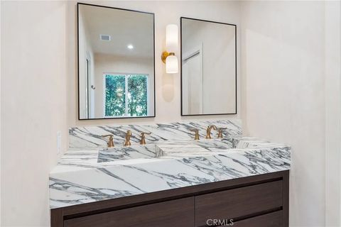 Tiny photo for 3924 Dublin Ave, Leimert Park, CA 90008 (MLS # SB25242976)