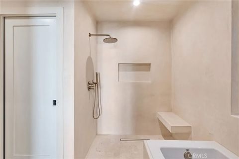 Tiny photo for 3924 Dublin Ave, Leimert Park, CA 90008 (MLS # SB25242976)
