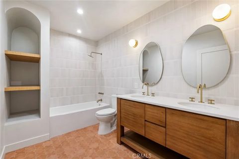 Tiny photo for 3924 Dublin Ave, Leimert Park, CA 90008 (MLS # SB25242976)