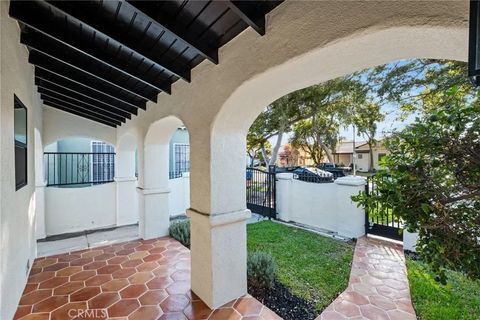 Tiny photo for 3924 Dublin Ave, Leimert Park, CA 90008 (MLS # SB25242976)