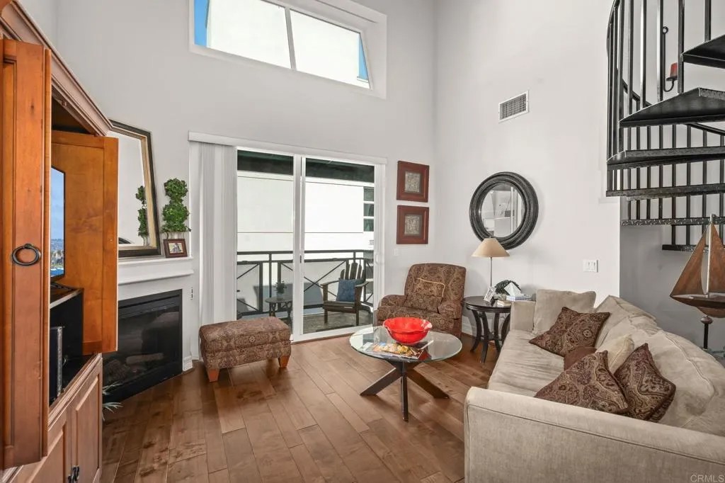 525 11th Avenue 1501