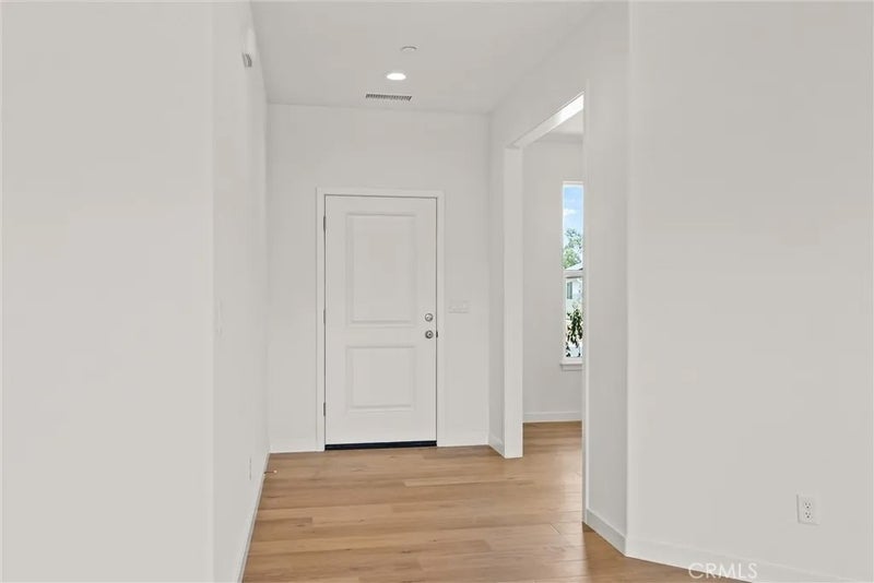 331 Ellingson Way