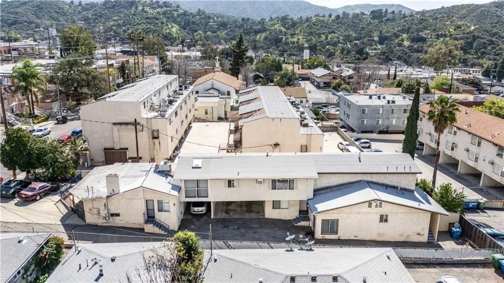 Photo of 10139 Hillhaven Ave, Tujunga, CA 91042 (MLS # GD26047316)