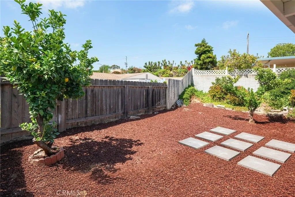 Photo of 3652 Campus DR, Oceanside, CA 92056 (MLS # WS26109850)