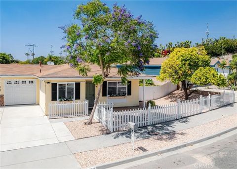 Photo of 3652 Campus DR, Oceanside, CA 92056 (MLS # WS26109850)