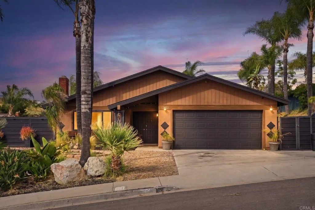 Photo of 12661 Ridgeton Drive, Lakeside, CA 92040 (MLS # NDP2603719)