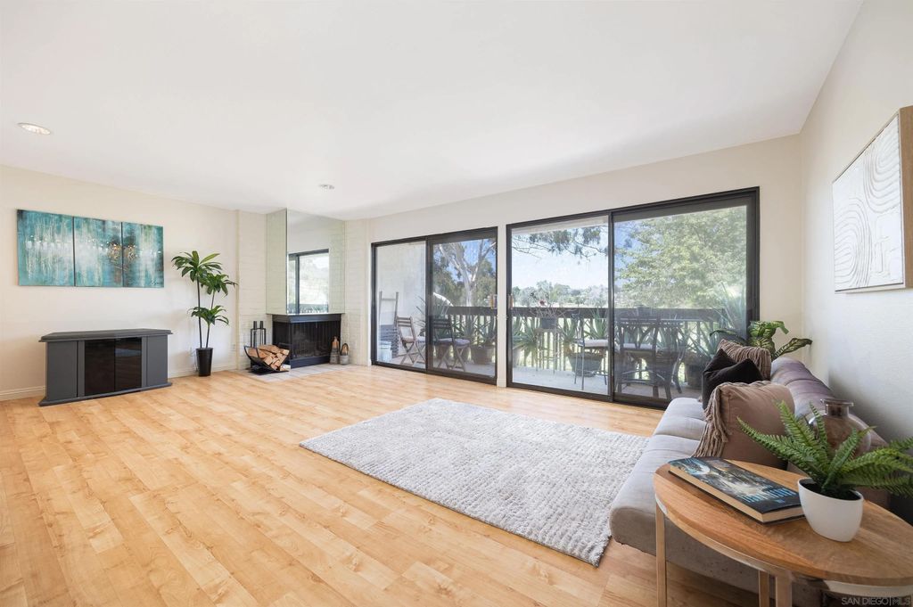 Photo of 2503 Navarra Dr #105, Carlsbad, CA 92009 (MLS # 250037901)