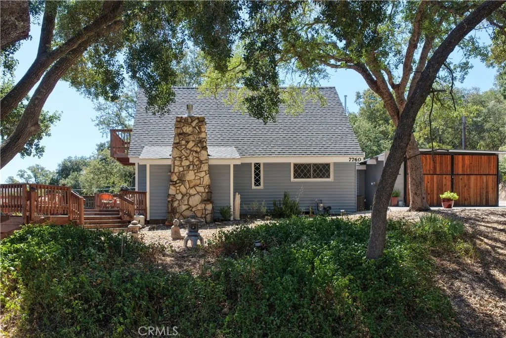 7760 Valle Ave.