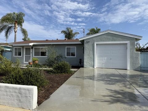 Photo of 1429 Papin St, Oceanisde, CA 92058 (MLS # 250043231)