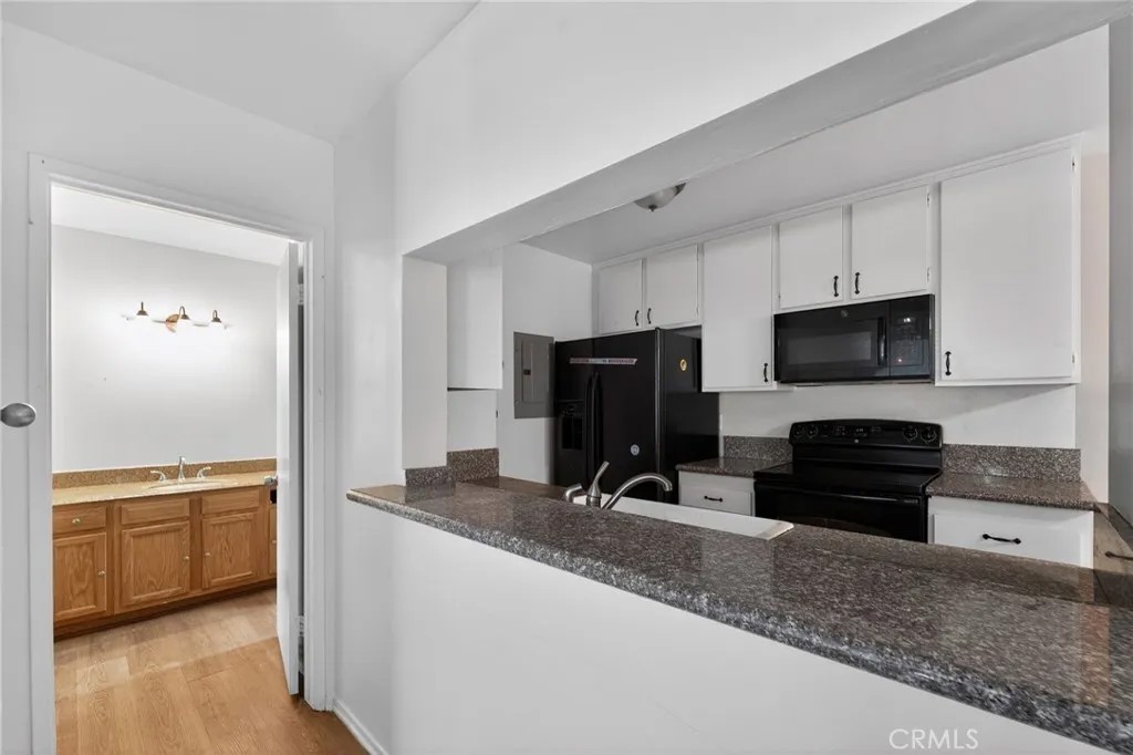 5460 White Oak Avenue J207