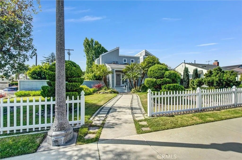 Photo of 6600 W 83rd St, Los Angeles, CA 90045 (MLS # WS26093921)