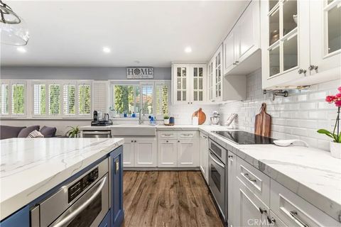 Tiny photo for 18146 Oxnard St #48, Tarzana, CA 91356 (MLS # SR25252230)