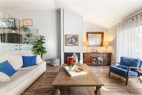 Tiny photo for 18146 Oxnard St #48, Tarzana, CA 91356 (MLS # SR25252230)