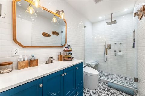 Tiny photo for 18146 Oxnard St #48, Tarzana, CA 91356 (MLS # SR25252230)