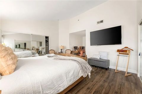 Tiny photo for 18146 Oxnard St #48, Tarzana, CA 91356 (MLS # SR25252230)