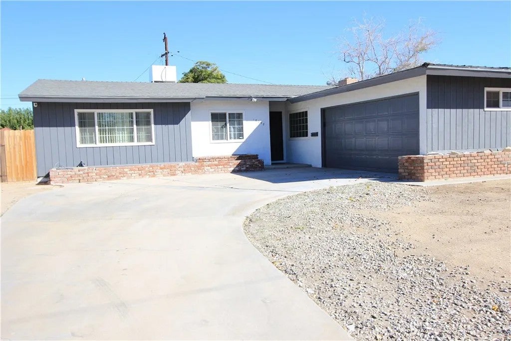 16258 Forrest
