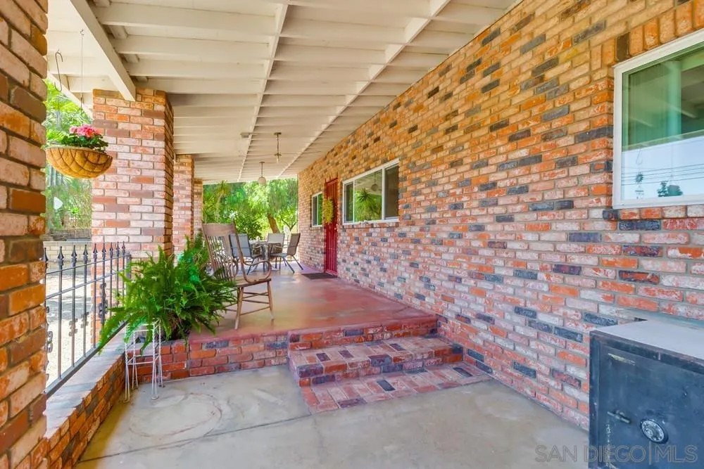 12718 Willow Road