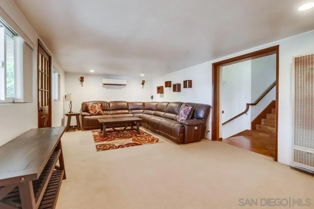 12718 Willow Road