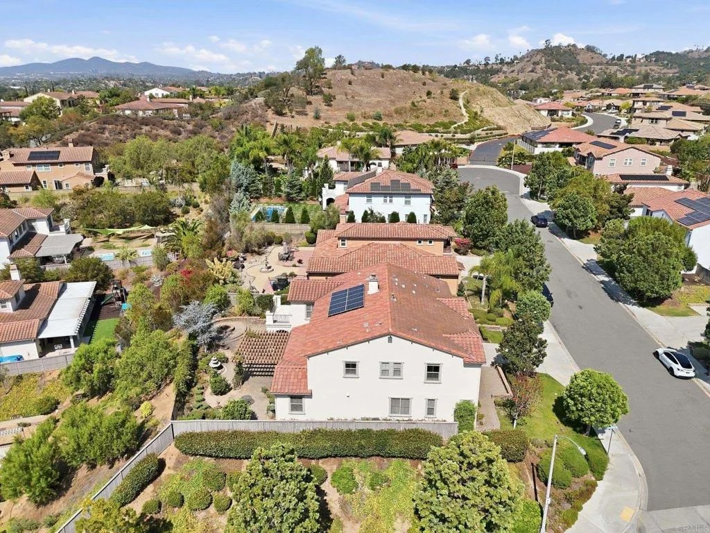 2697 Ponderosa Court