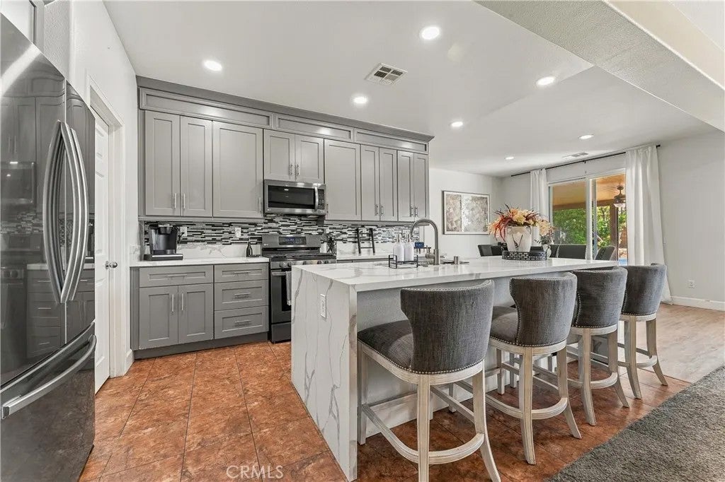 28734 Rustic Glen